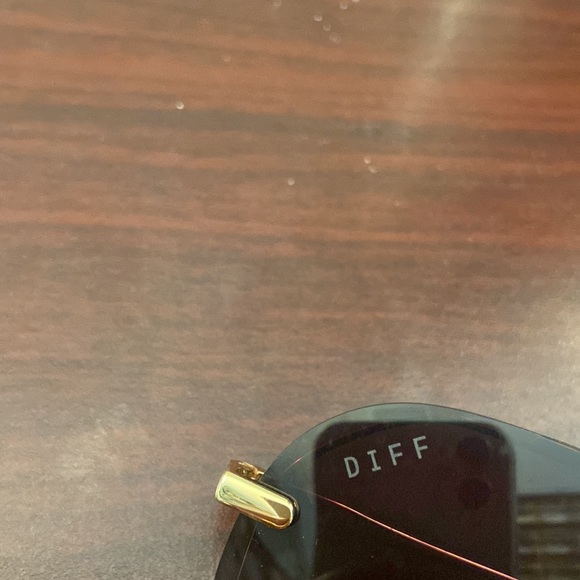 Diff aviators, dark brown with gold - Picture 2 of 5